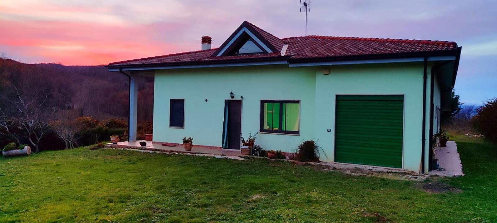 Pia'S House Garden Apartment Campobasso Exterior photo