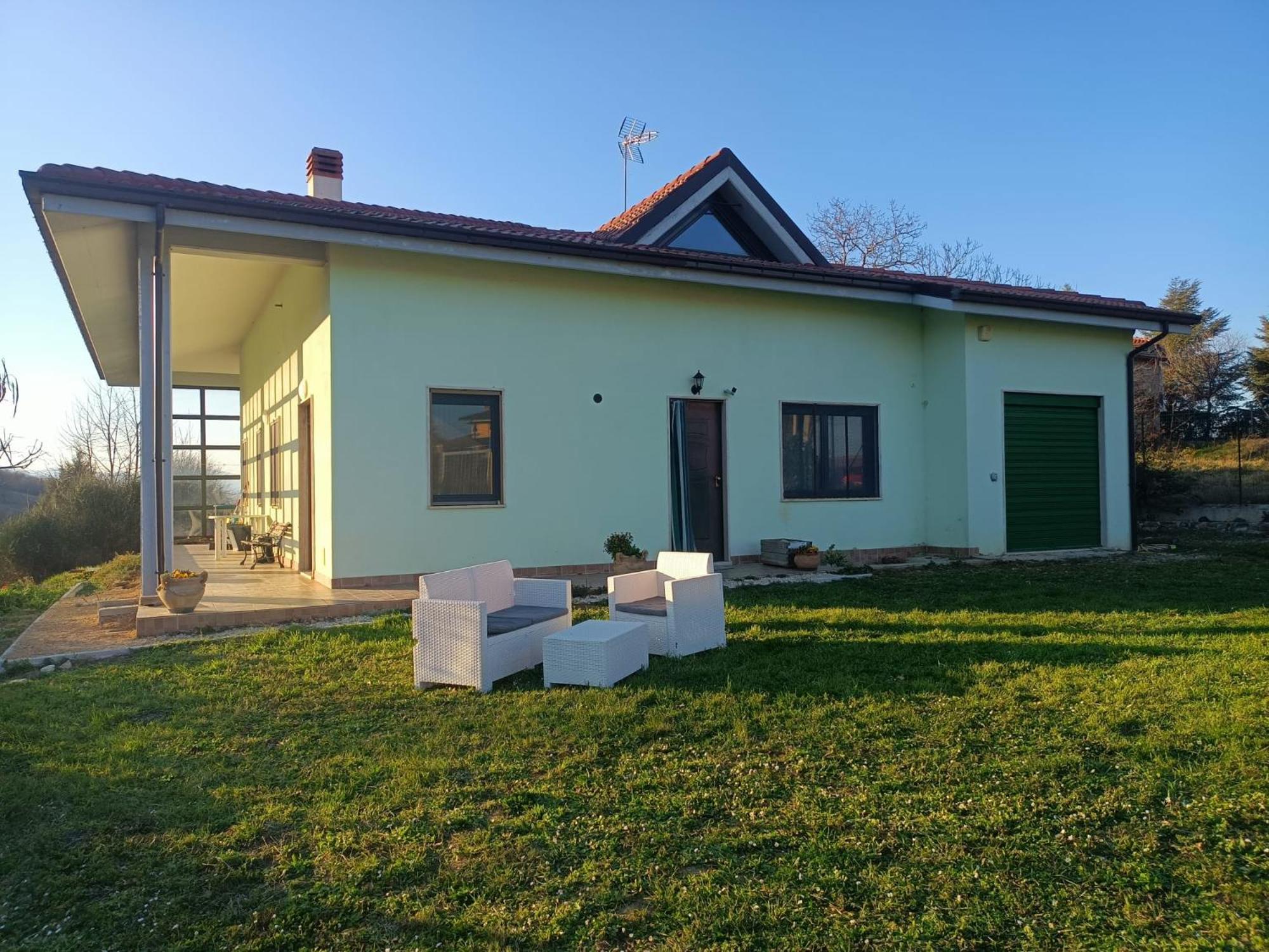 Pia'S House Garden Apartment Campobasso Room photo